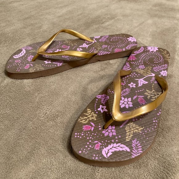 NWOT Vintage Unbranded Flip Flops Women's Size 37/38 (USA size 7/8) - Picture 1 of 7